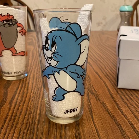 Vintage Looney Tunes Warner Brothers 1970’s Pepsi Collector Glasses - Picture 7 of 11